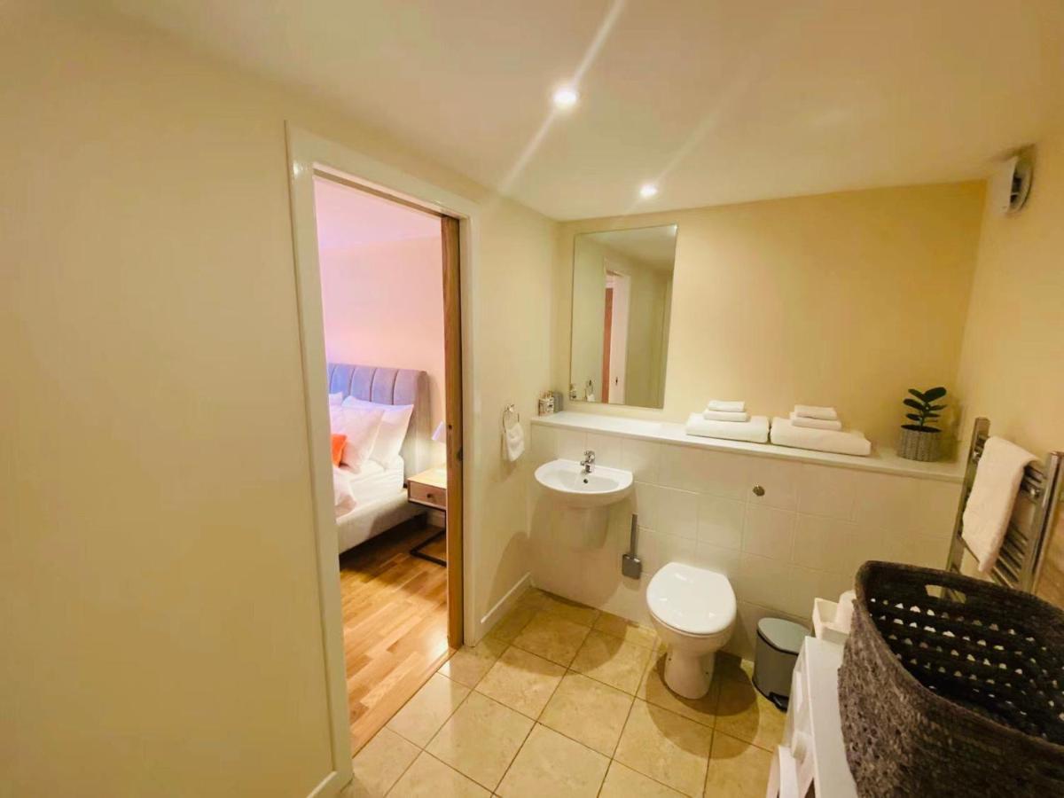 Апартаменты 2 Bed 2 Bath With Private Parking Эдинбург Экстерьер фото