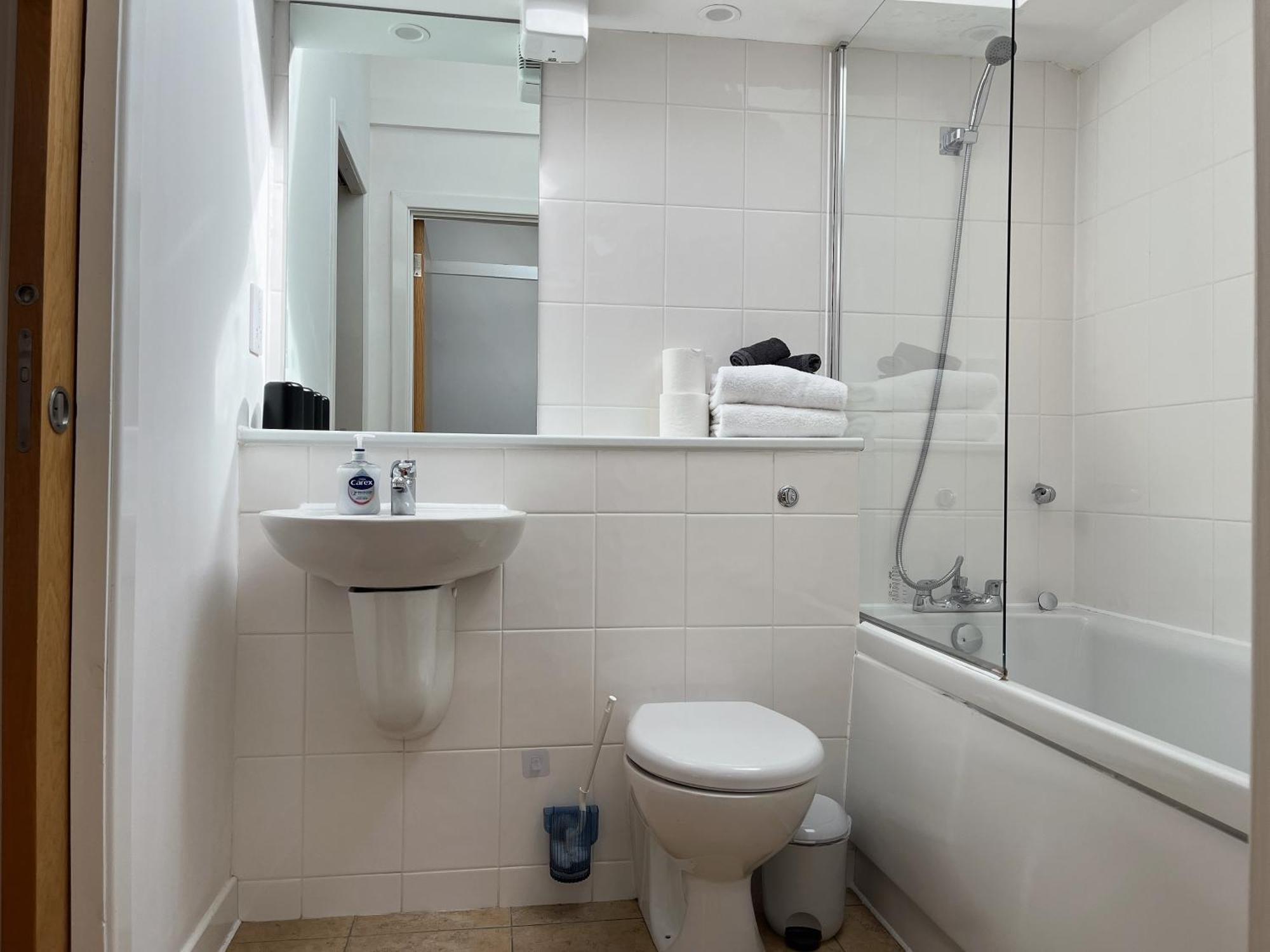 Апартаменты 2 Bed 2 Bath With Private Parking Эдинбург Экстерьер фото
